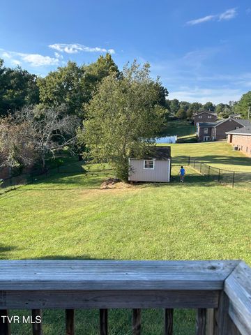 1512 Bloomingdale Road, Kingsport, TN 37660
