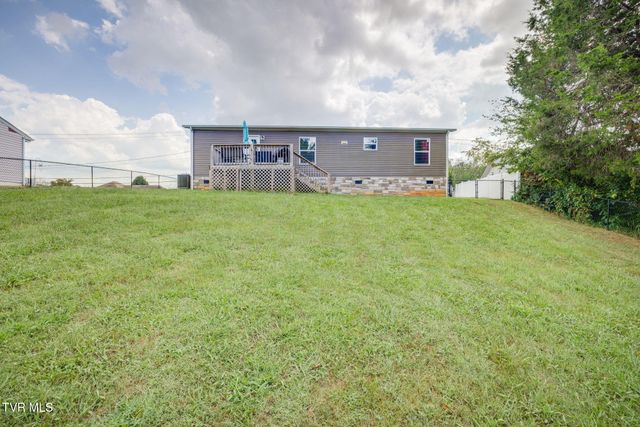 1512 Bloomingdale Road, Kingsport, TN 37660