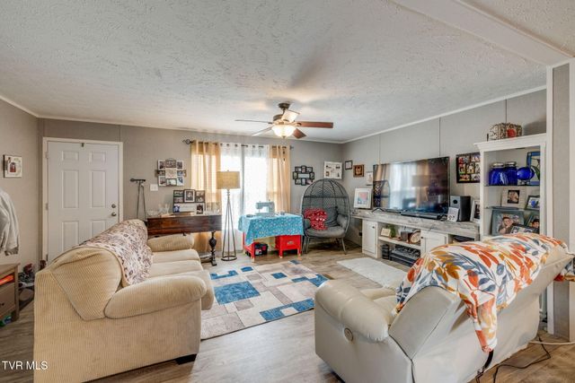 1512 Bloomingdale Road, Kingsport, TN 37660