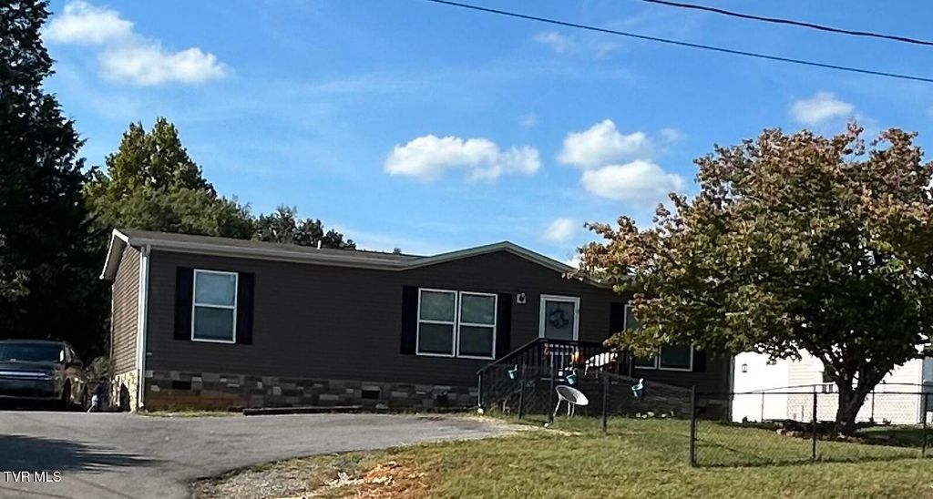 1512 Bloomingdale Road, Kingsport, TN 37660