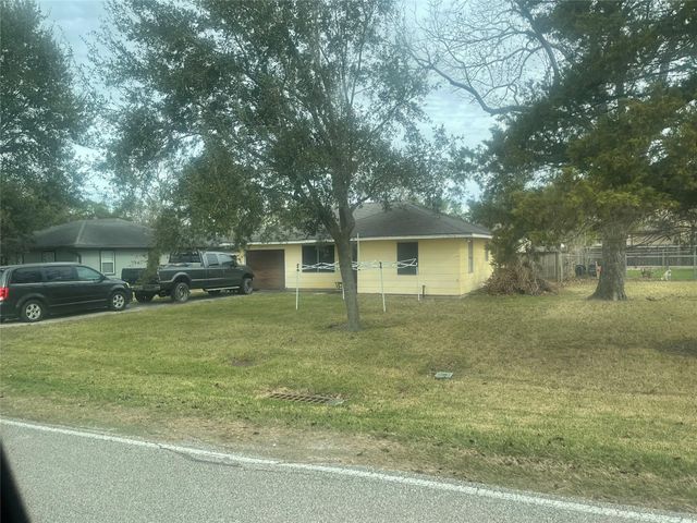 423 West Street, Stafford, TX 77477