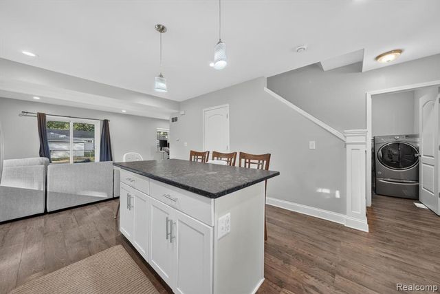 21908 Rosedale Street, Saint Clair Shores, MI 48080