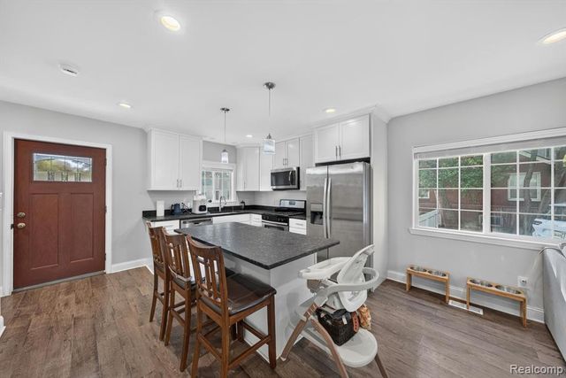 21908 Rosedale Street, Saint Clair Shores, MI 48080