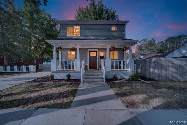 21908 Rosedale Street, Saint Clair Shores, MI 48080