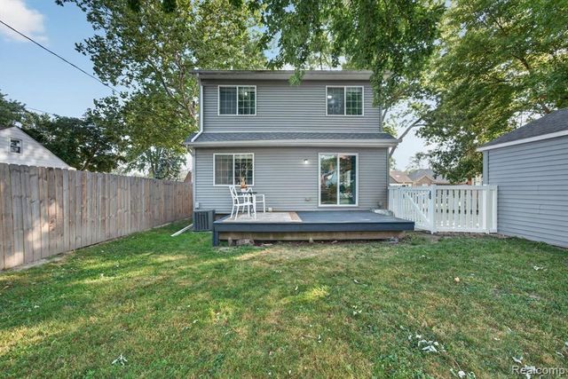 21908 Rosedale Street, Saint Clair Shores, MI 48080