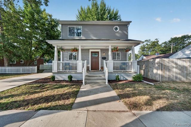 21908 Rosedale Street, Saint Clair Shores, MI 48080