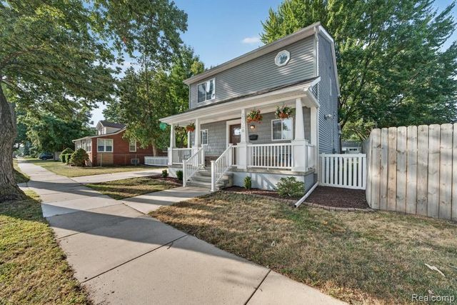 21908 Rosedale Street, Saint Clair Shores, MI 48080