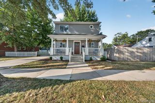 21908 Rosedale Street, Saint Clair Shores, MI 48080
