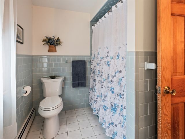 1 Kris Alan Dr, Holden, MA 01520