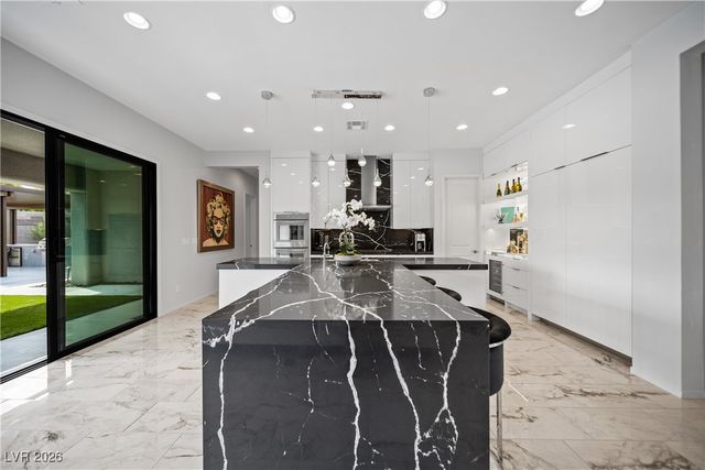 5825 Alice Landing Court, Las Vegas, NV 89149