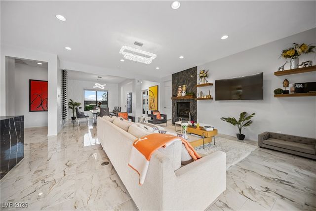 5825 Alice Landing Court, Las Vegas, NV 89149