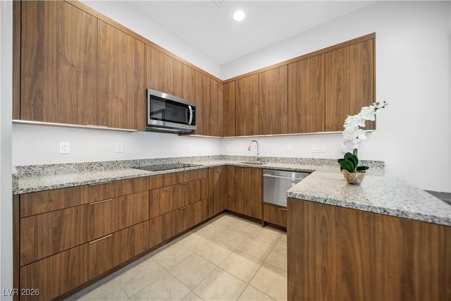 5825 Alice Landing Court, Las Vegas, NV 89149