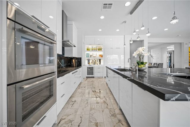 5825 Alice Landing Court, Las Vegas, NV 89149