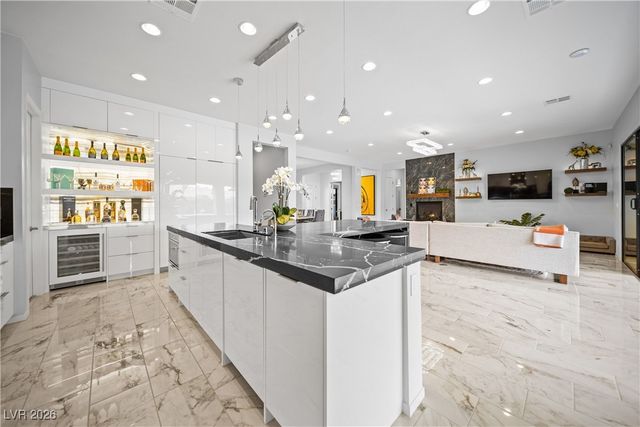 5825 Alice Landing Court, Las Vegas, NV 89149