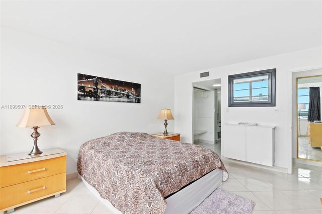 18021 Biscayne Boulevard 1003, Aventura, FL 33160