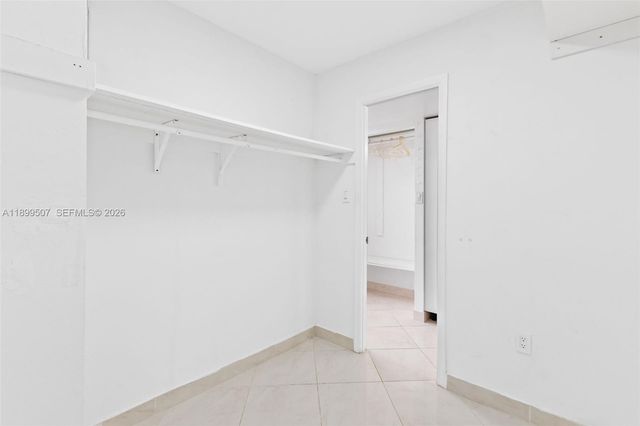 18021 Biscayne Boulevard 1003, Aventura, FL 33160
