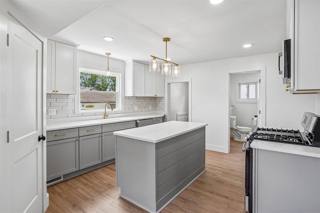 1137 Elm Street, Wyandotte, MI 48192