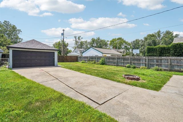 1137 Elm Street, Wyandotte, MI 48192