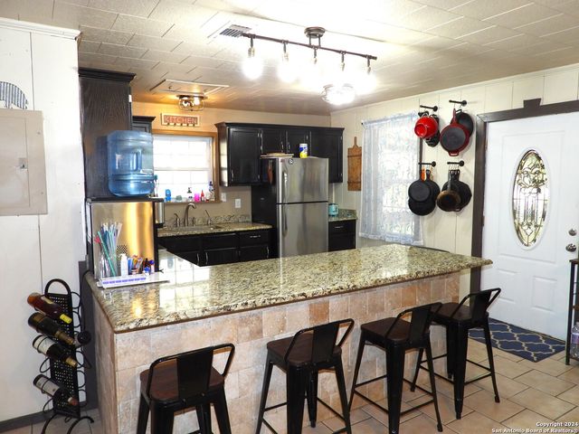 155 SCENIC CIRC., Lakehills, TX 78063