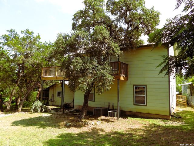 155 SCENIC CIRC., Lakehills, TX 78063