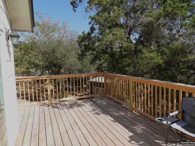 155 SCENIC CIRC., Lakehills, TX 78063