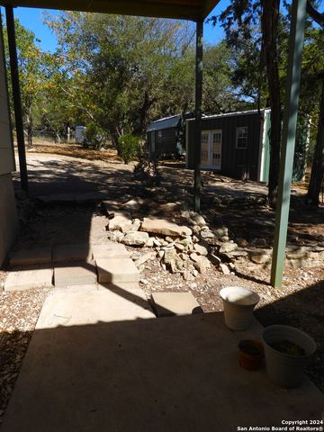 155 SCENIC CIRC., Lakehills, TX 78063