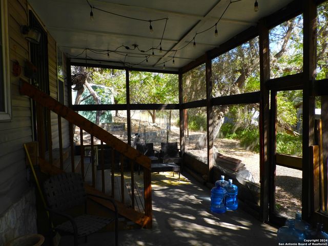 155 SCENIC CIRC., Lakehills, TX 78063