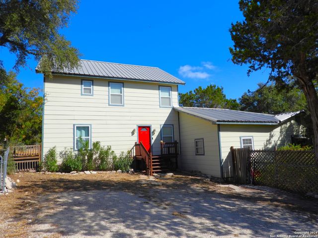 155 SCENIC CIRC., Lakehills, TX 78063