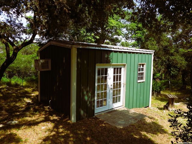 155 SCENIC CIRC., Lakehills, TX 78063