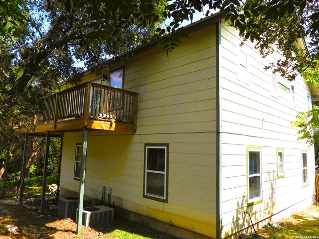 155 SCENIC CIRC., Lakehills, TX 78063