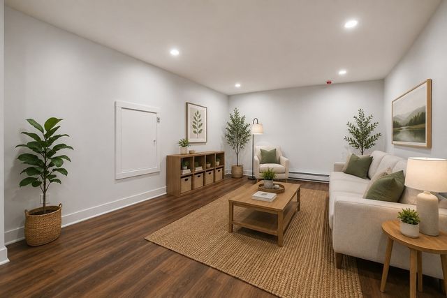 28 Hazelnut Pl, Dedham, MA 02026
