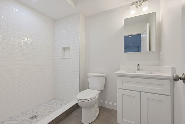 28 Hazelnut Pl, Dedham, MA 02026