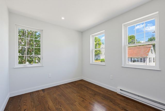 28 Hazelnut Pl, Dedham, MA 02026