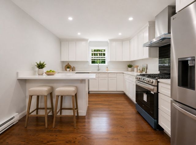 28 Hazelnut Pl, Dedham, MA 02026
