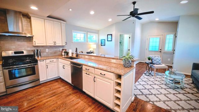 9714 NASSAU LN, Silver Spring, MD 20901