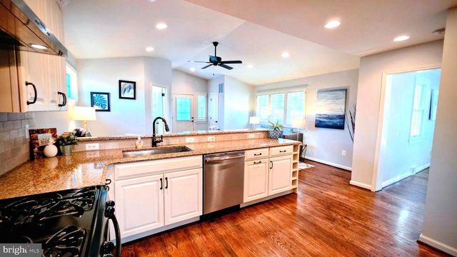 9714 NASSAU LN, Silver Spring, MD 20901