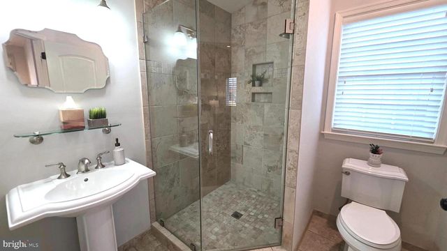 9714 NASSAU LN, Silver Spring, MD 20901