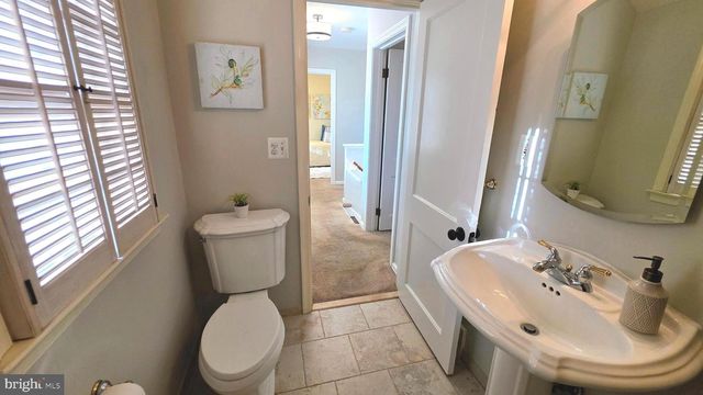 9714 NASSAU LN, Silver Spring, MD 20901