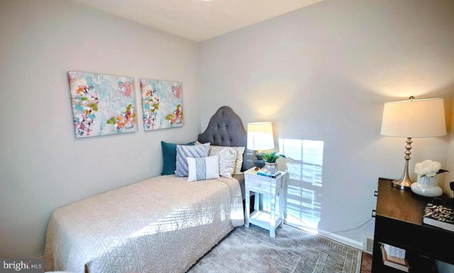 9714 NASSAU LN, Silver Spring, MD 20901