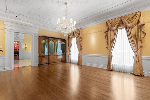 418 Fox Chapel Rd, Fox Chapel, PA 15238