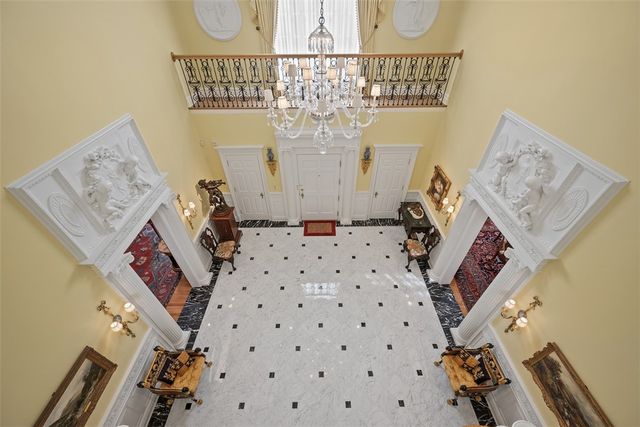 418 Fox Chapel Rd, Fox Chapel, PA 15238