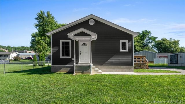 462 W Wilson Street, Paoli, IN 47454