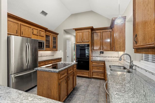 15423 Willis Way, Conroe, TX 77384