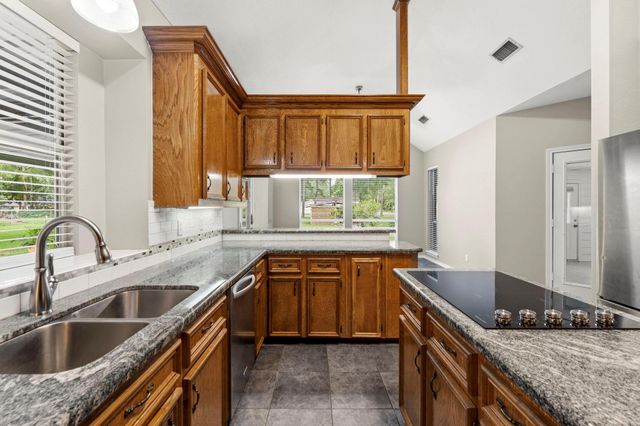15423 Willis Way, Conroe, TX 77384