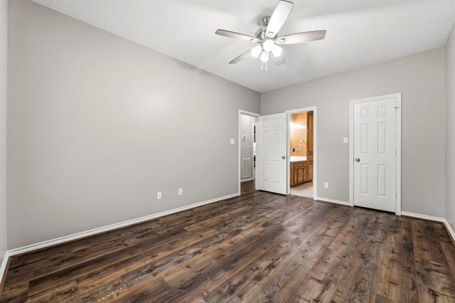 15423 Willis Way, Conroe, TX 77384