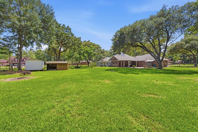 15423 Willis Way, Conroe, TX 77384