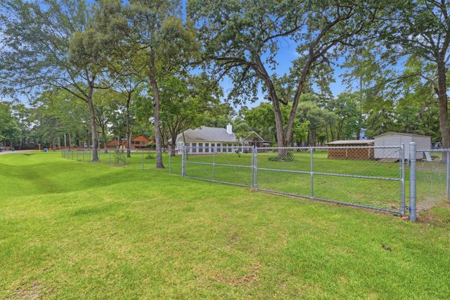 15423 Willis Way, Conroe, TX 77384