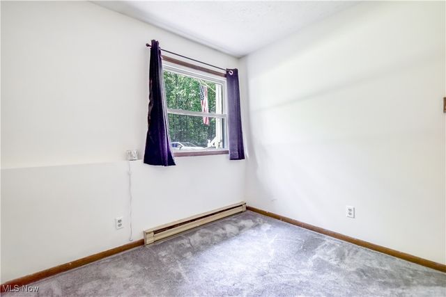 2074 S Park Lane, Roaming Shores, OH 44084