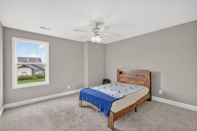 313 Piedmont Pl, Clarksville, TN 37043