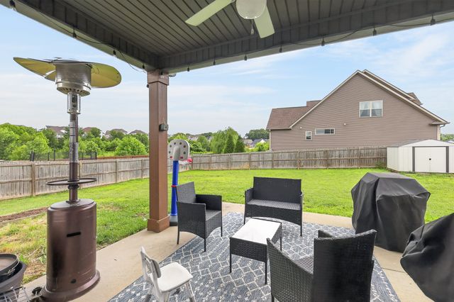 313 Piedmont Pl, Clarksville, TN 37043